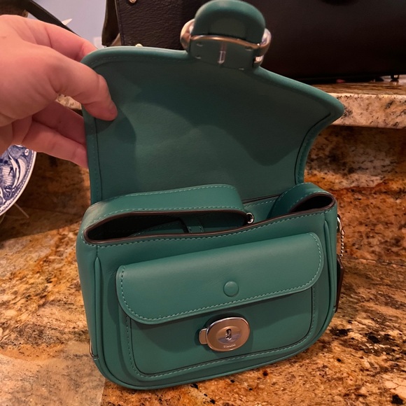 Coach turquoise tabby NWOT - Picture 6 of 10